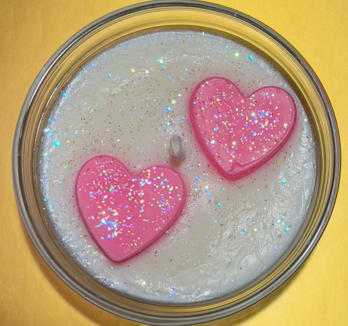 Strawberry & champagne candle