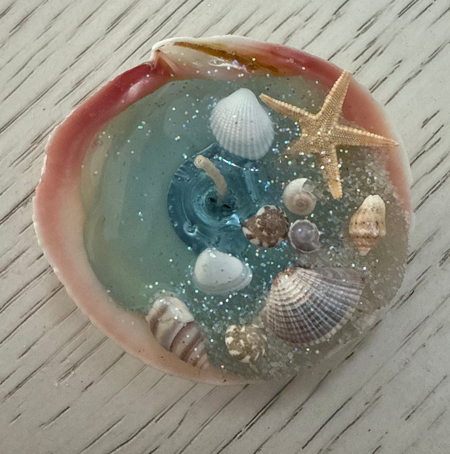 Ocean breeze seashell candle