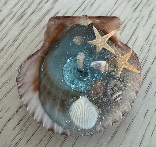 Ocean breeze seashell candle